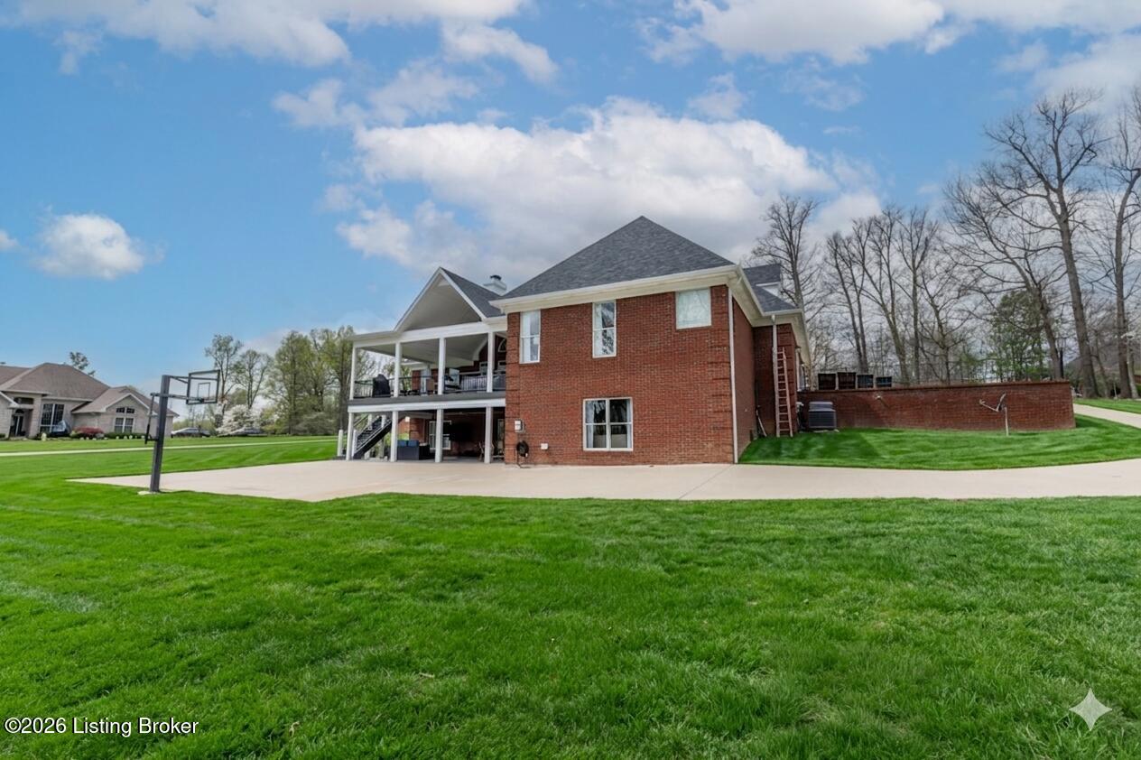 1101 Driftwood Ln
