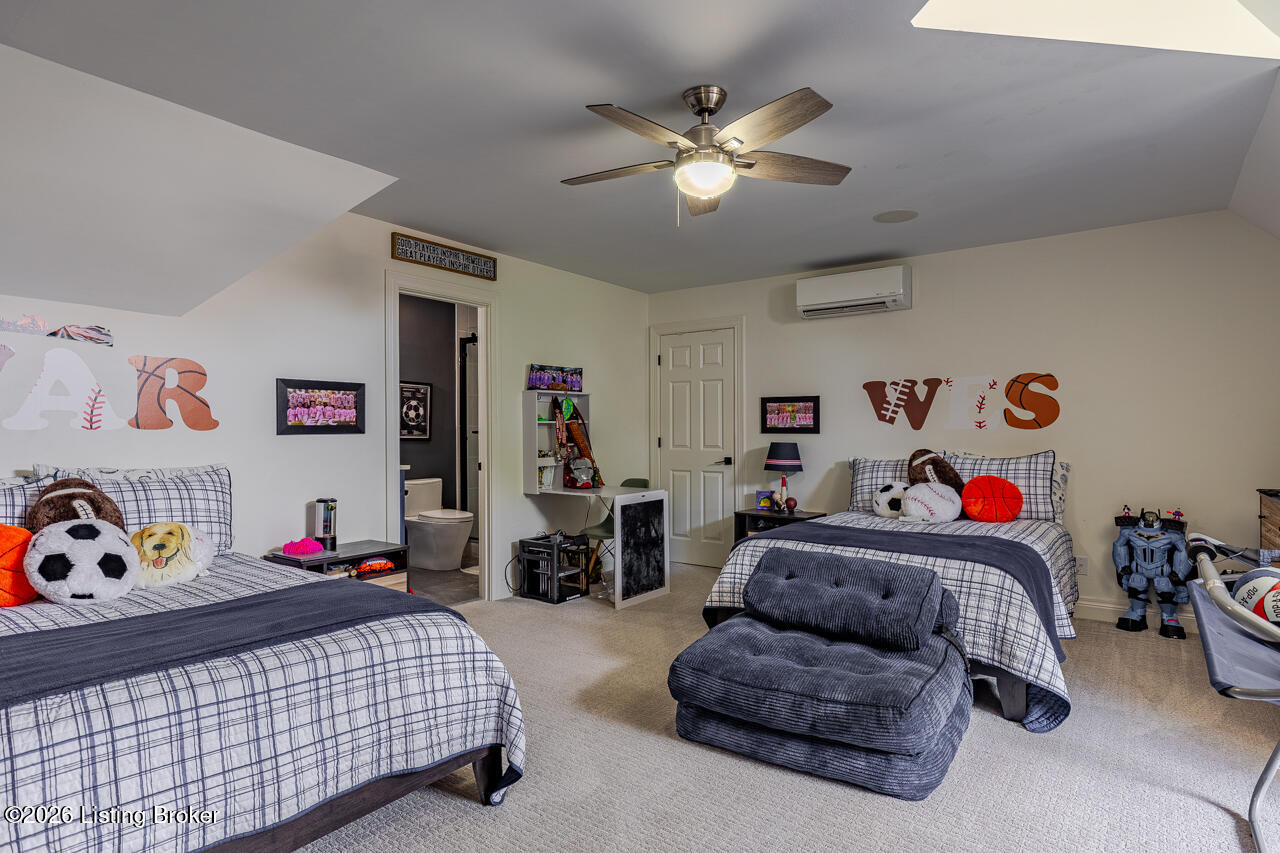 1101 Driftwood Ln