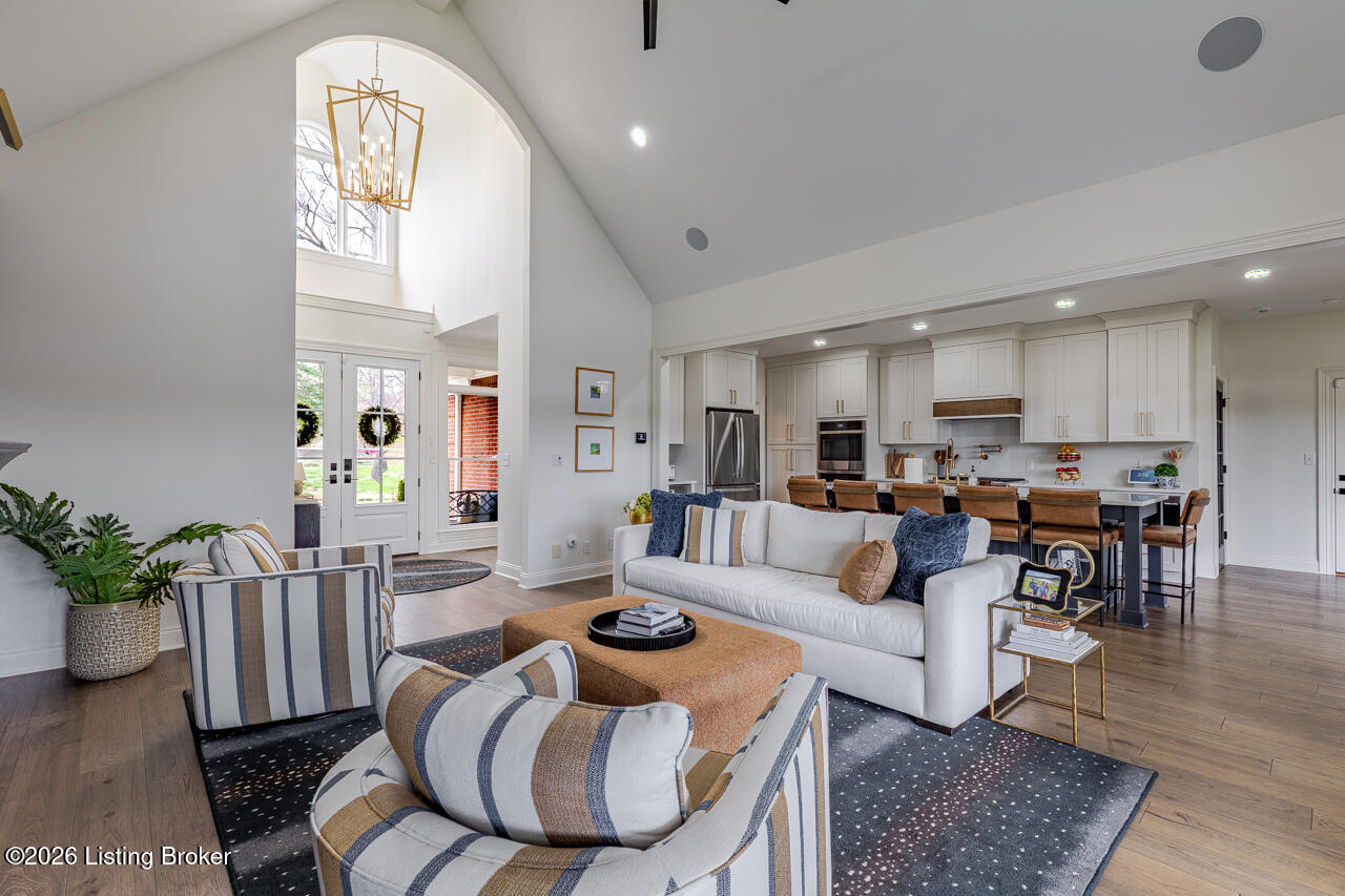1101 Driftwood Ln
