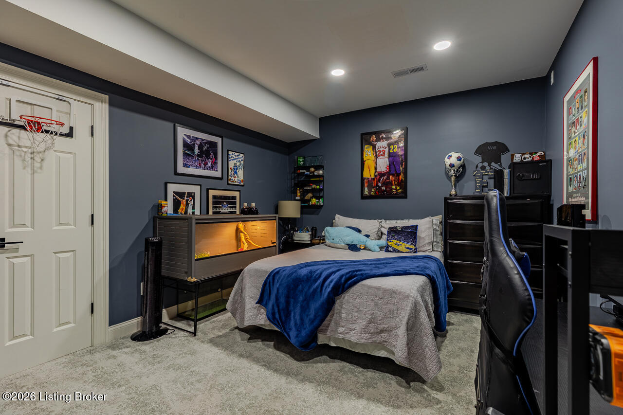1101 Driftwood Ln