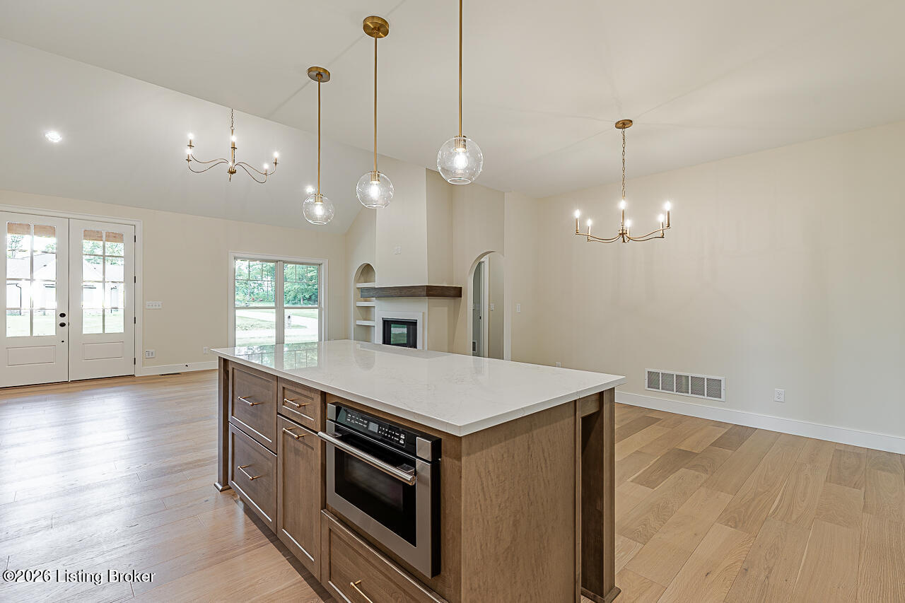 248 Whistling Oaks Dr