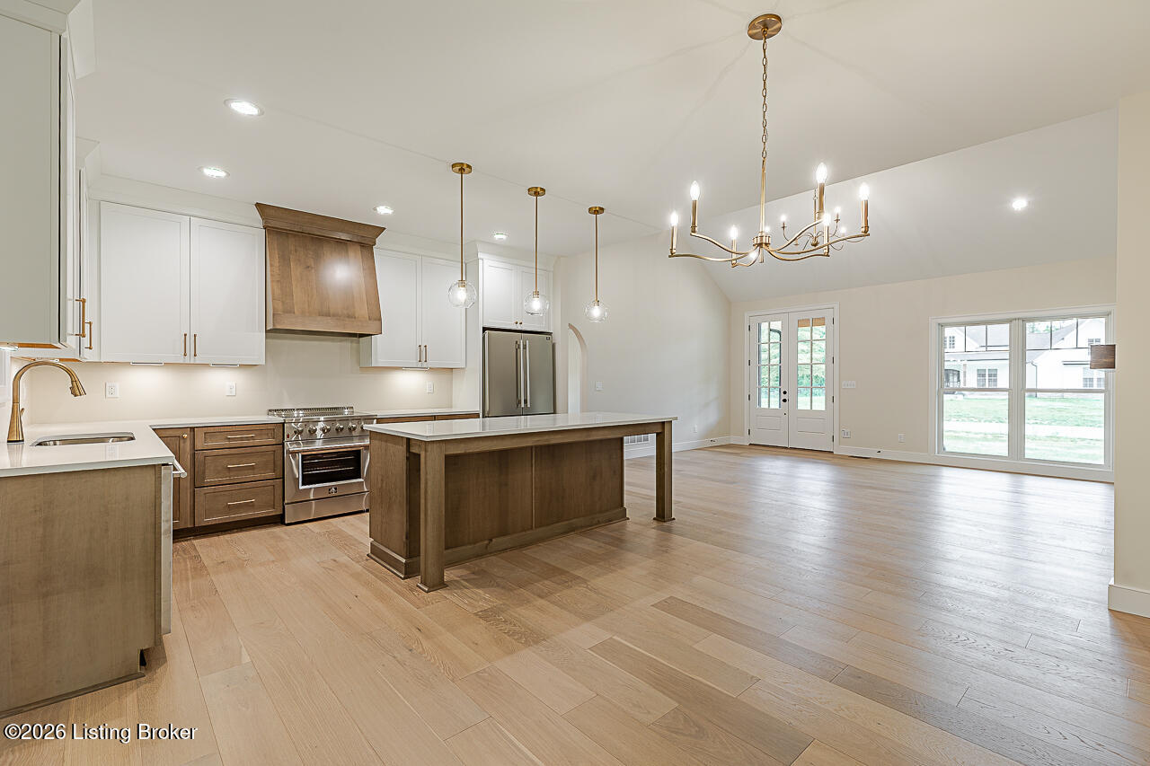 248 Whistling Oaks Dr