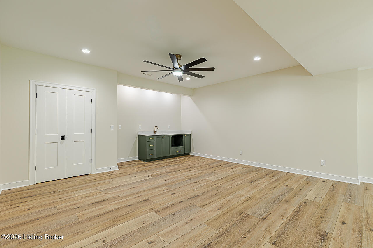 248 Whistling Oaks Dr