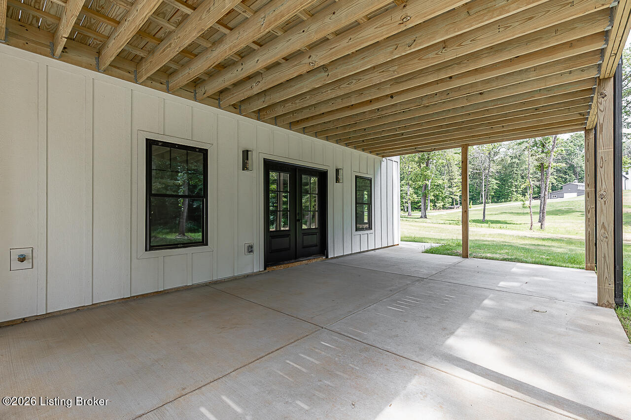 248 Whistling Oaks Dr