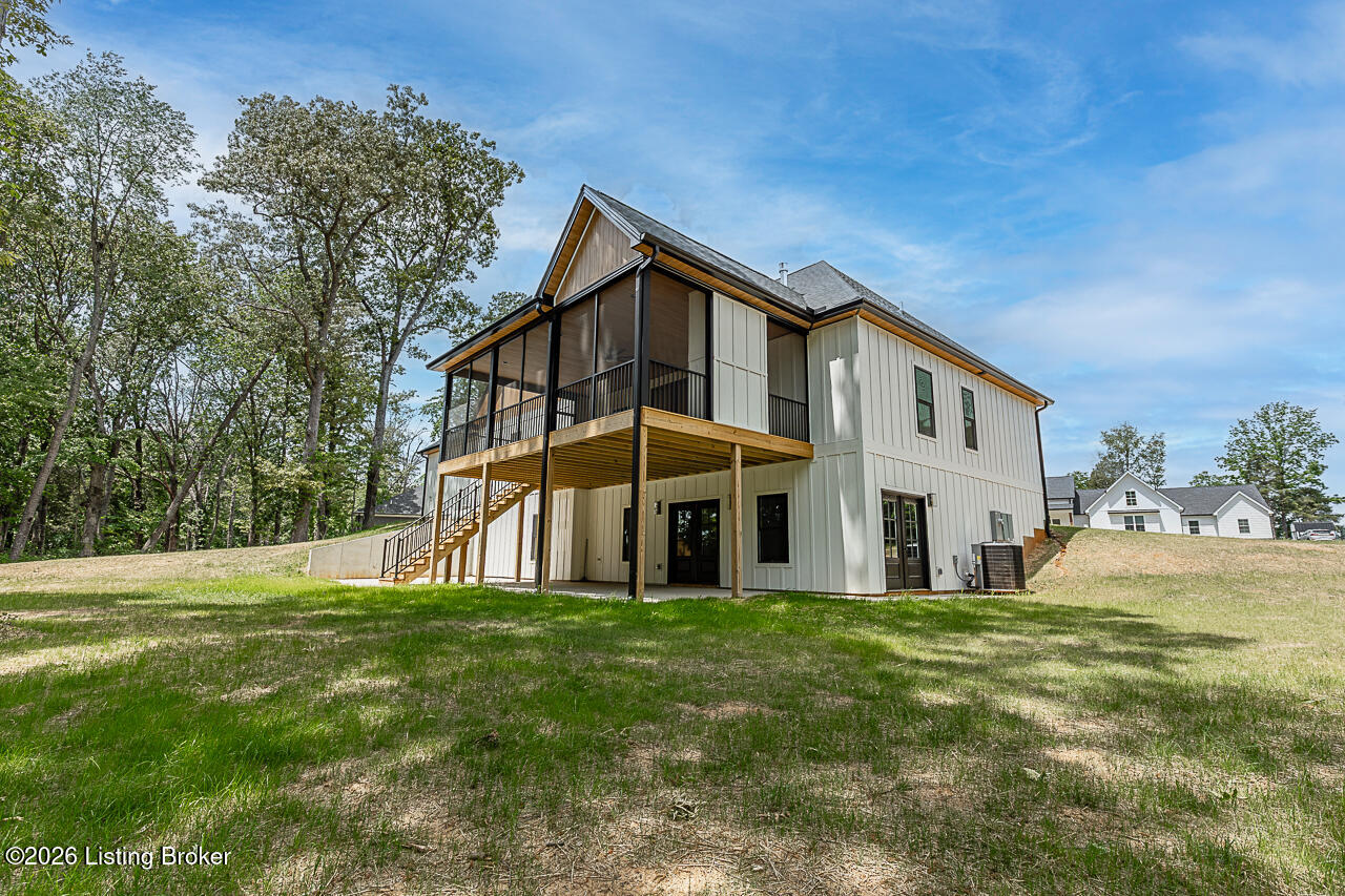 248 Whistling Oaks Dr