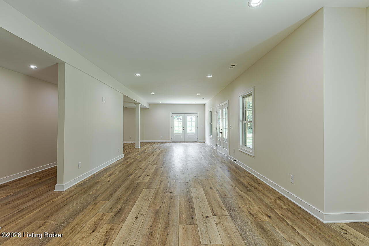 248 Whistling Oaks Dr