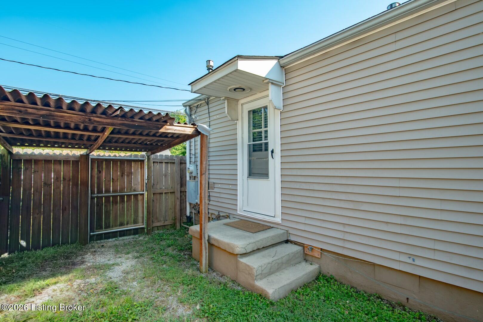 303 N Mantle Ave