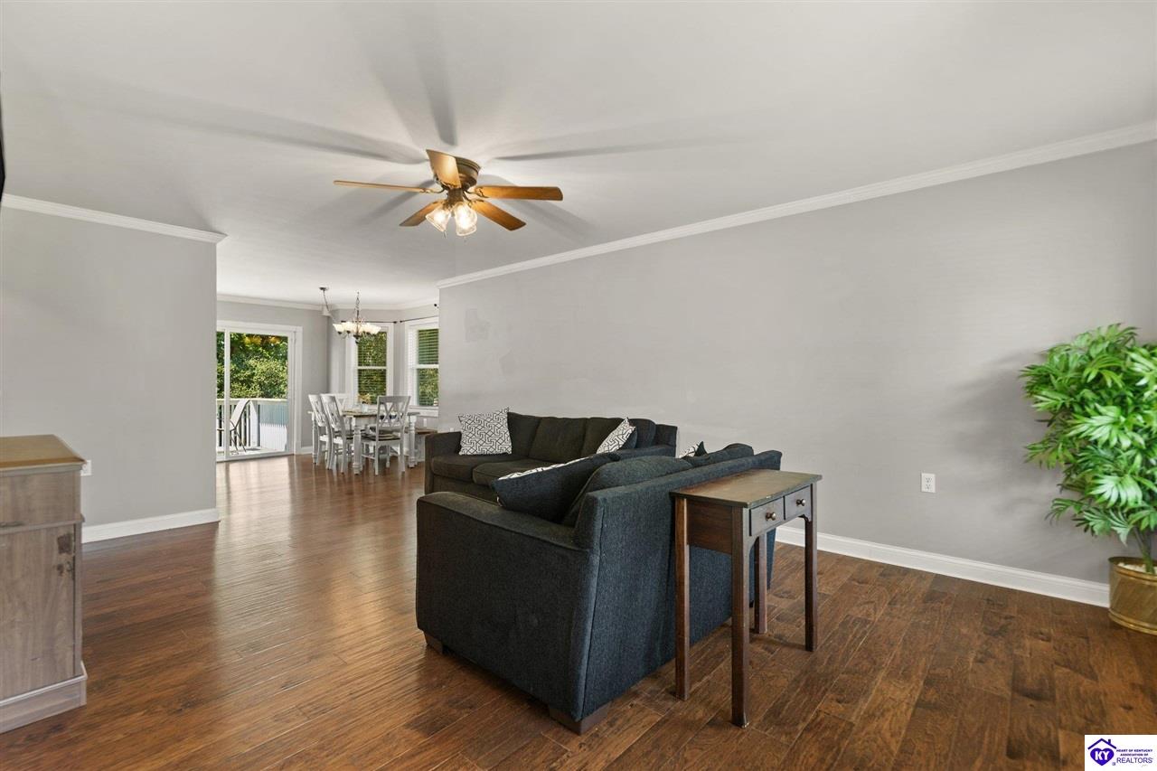 358 Pembroke Way