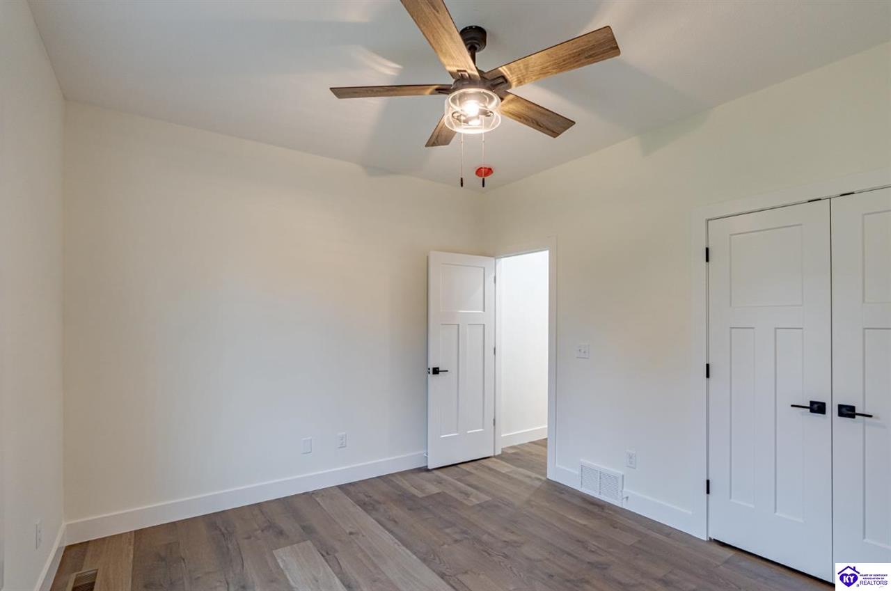 109 Johnathon Ct