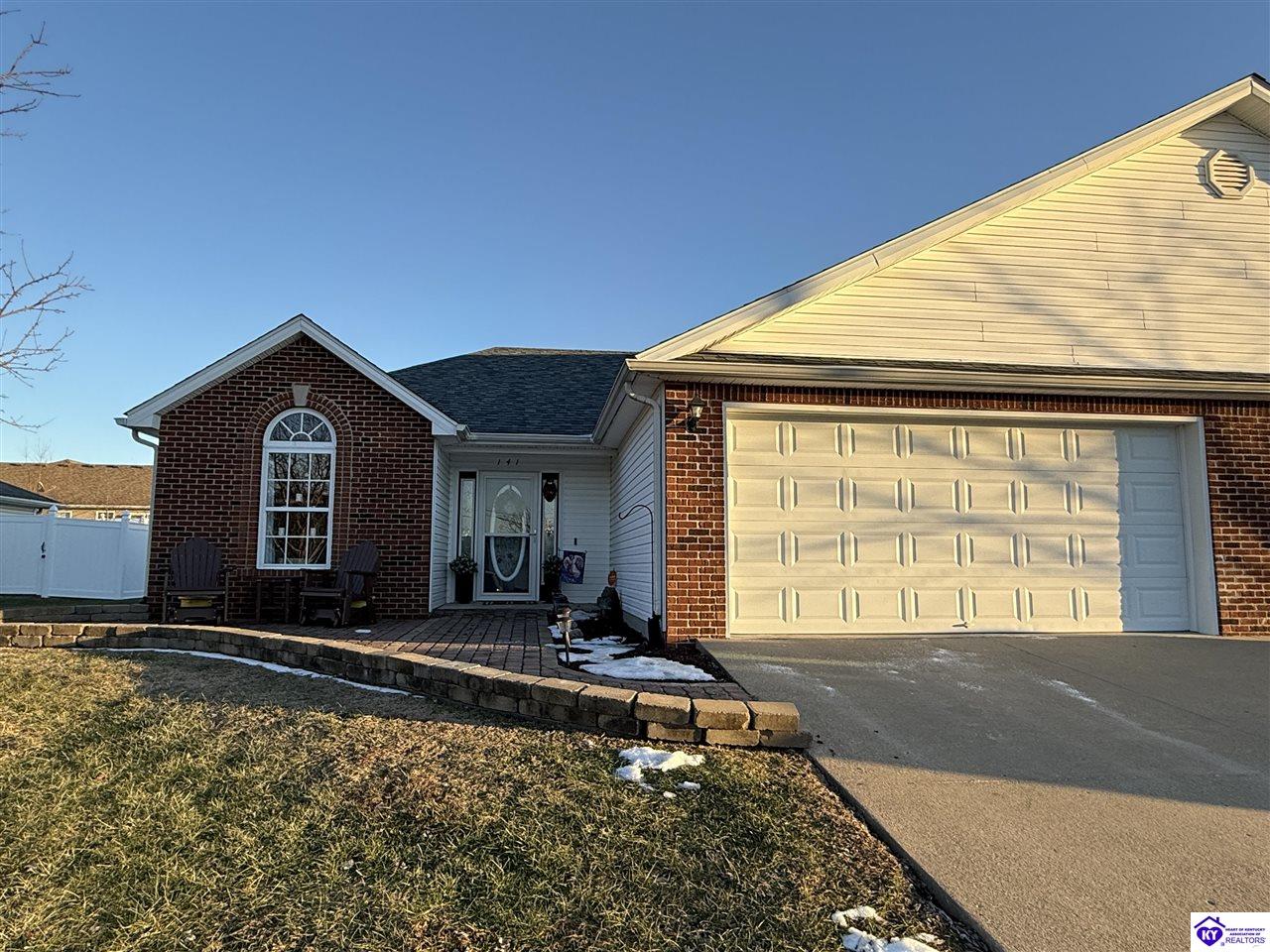 141 Applewood Lane