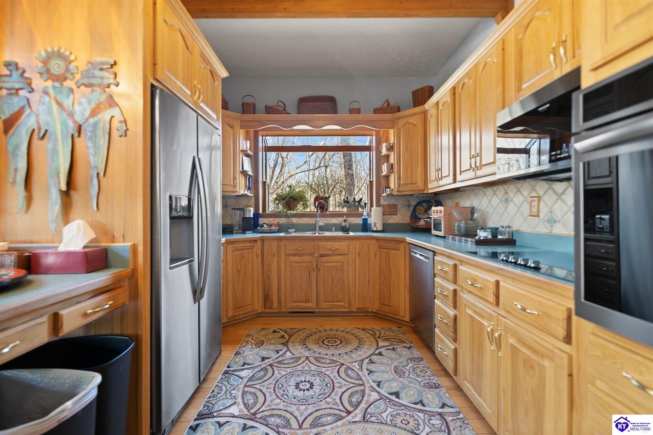 78 Hickory Hills Court