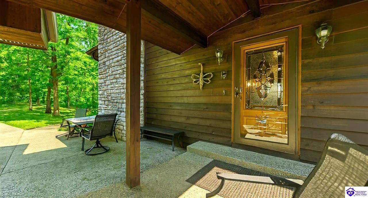 78 Hickory Hills Court