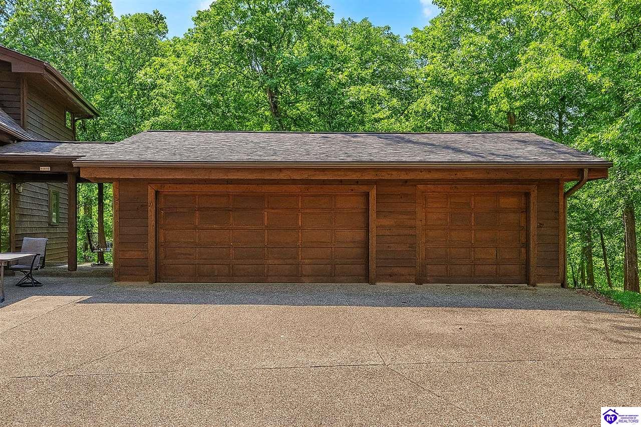 78 Hickory Hills Court
