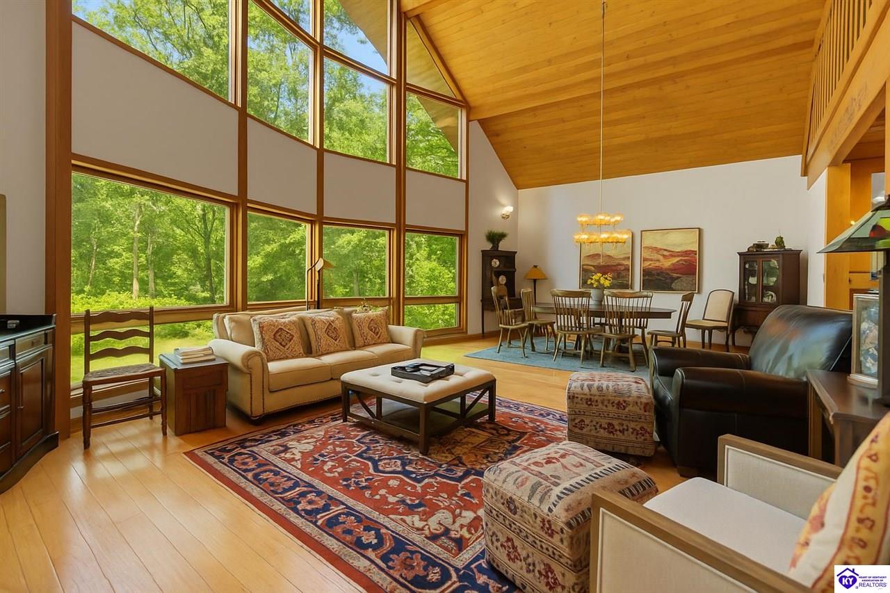 78 Hickory Hills Court