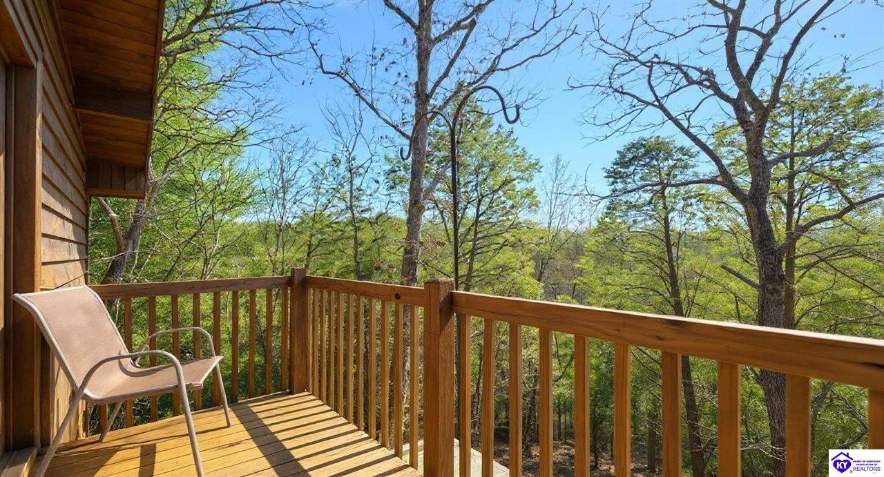 78 Hickory Hills Court