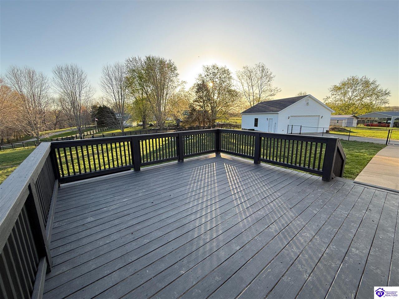 121 Quartz Court