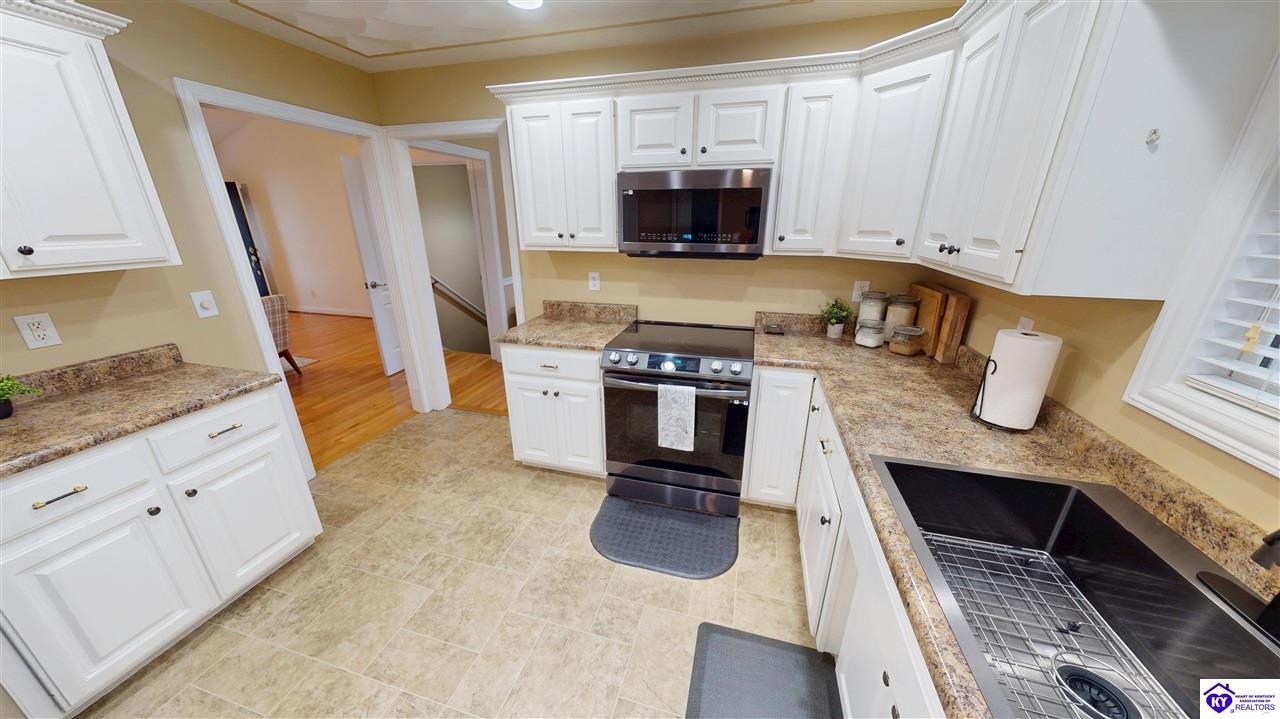 121 Quartz Court
