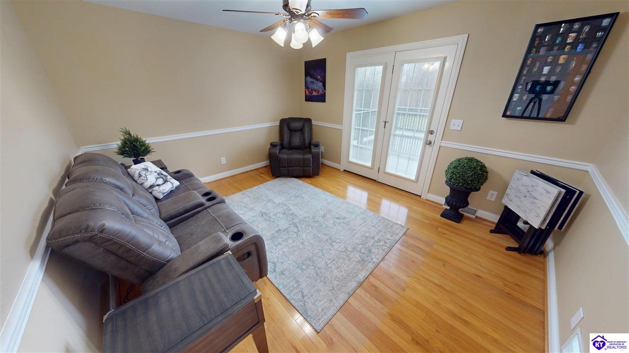 121 Quartz Court