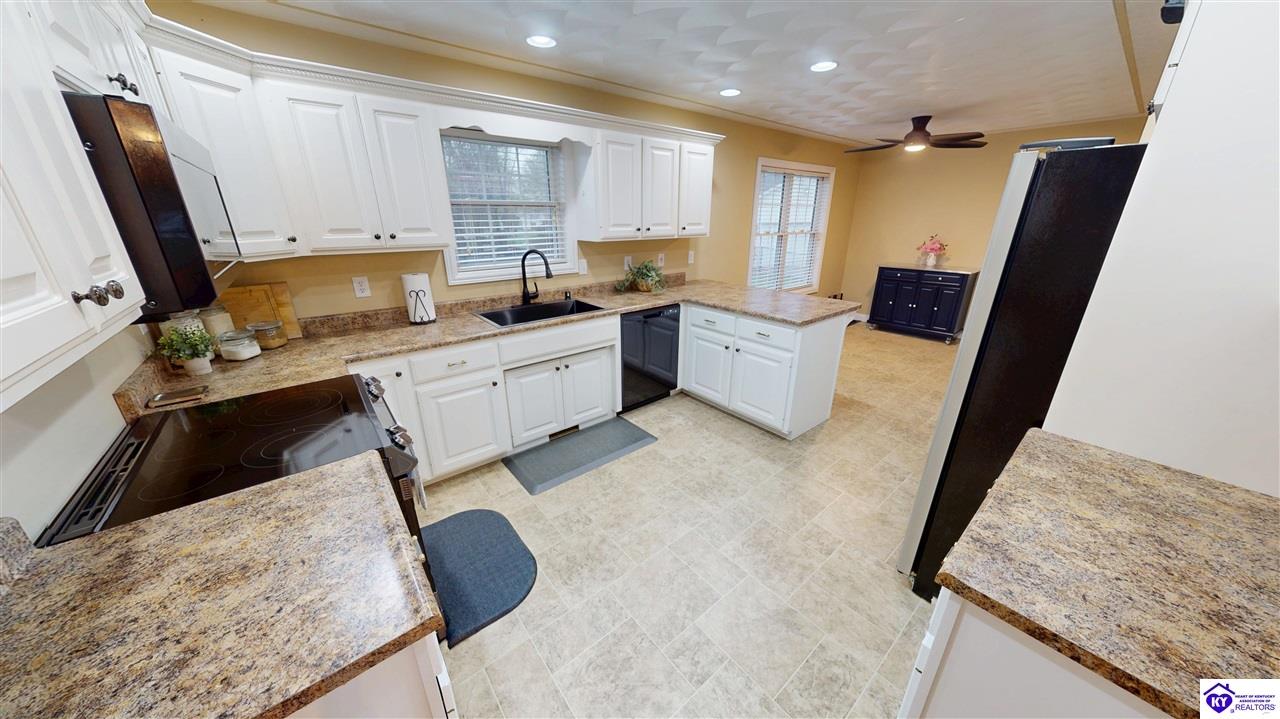 121 Quartz Court