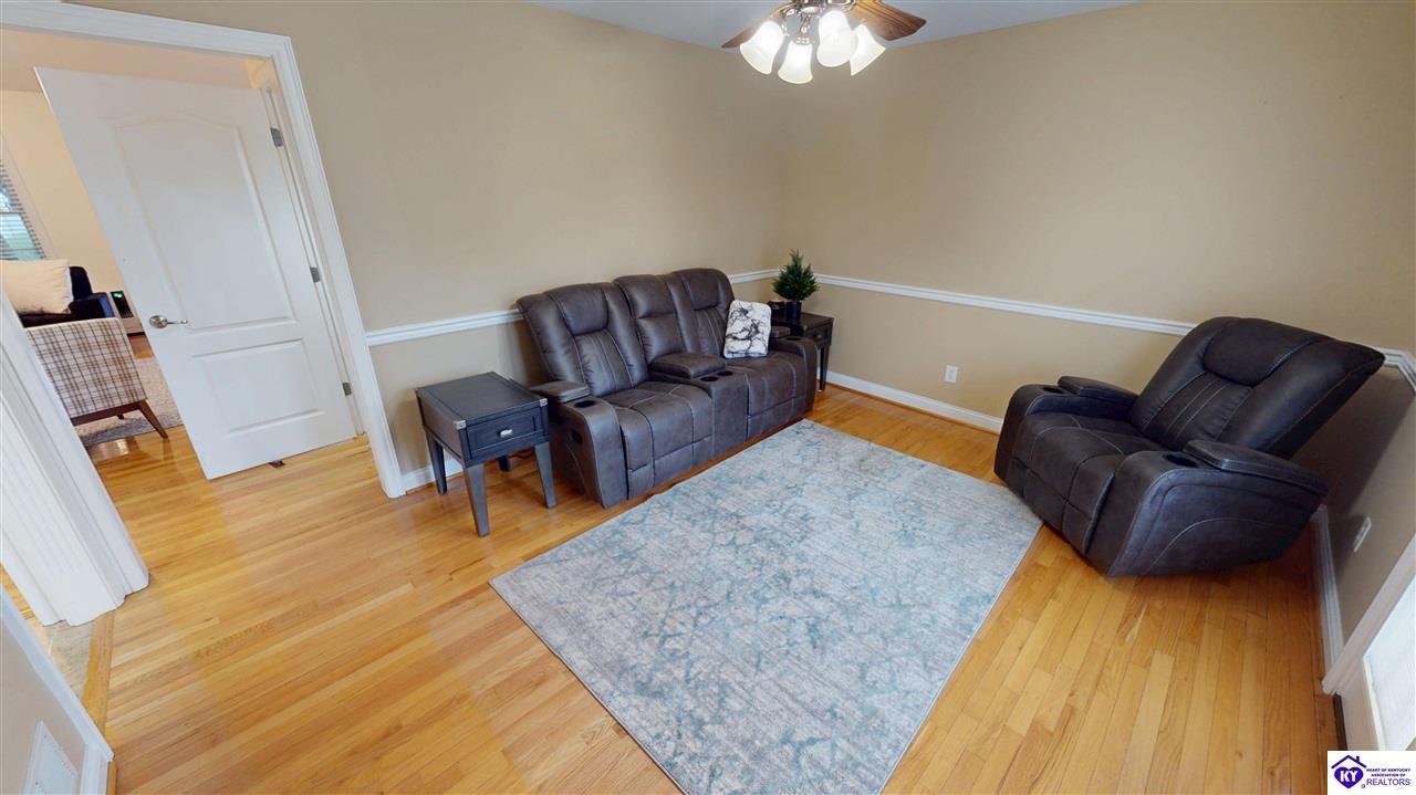 121 Quartz Court