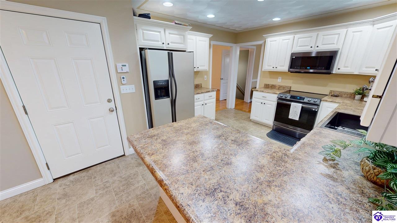 121 Quartz Court