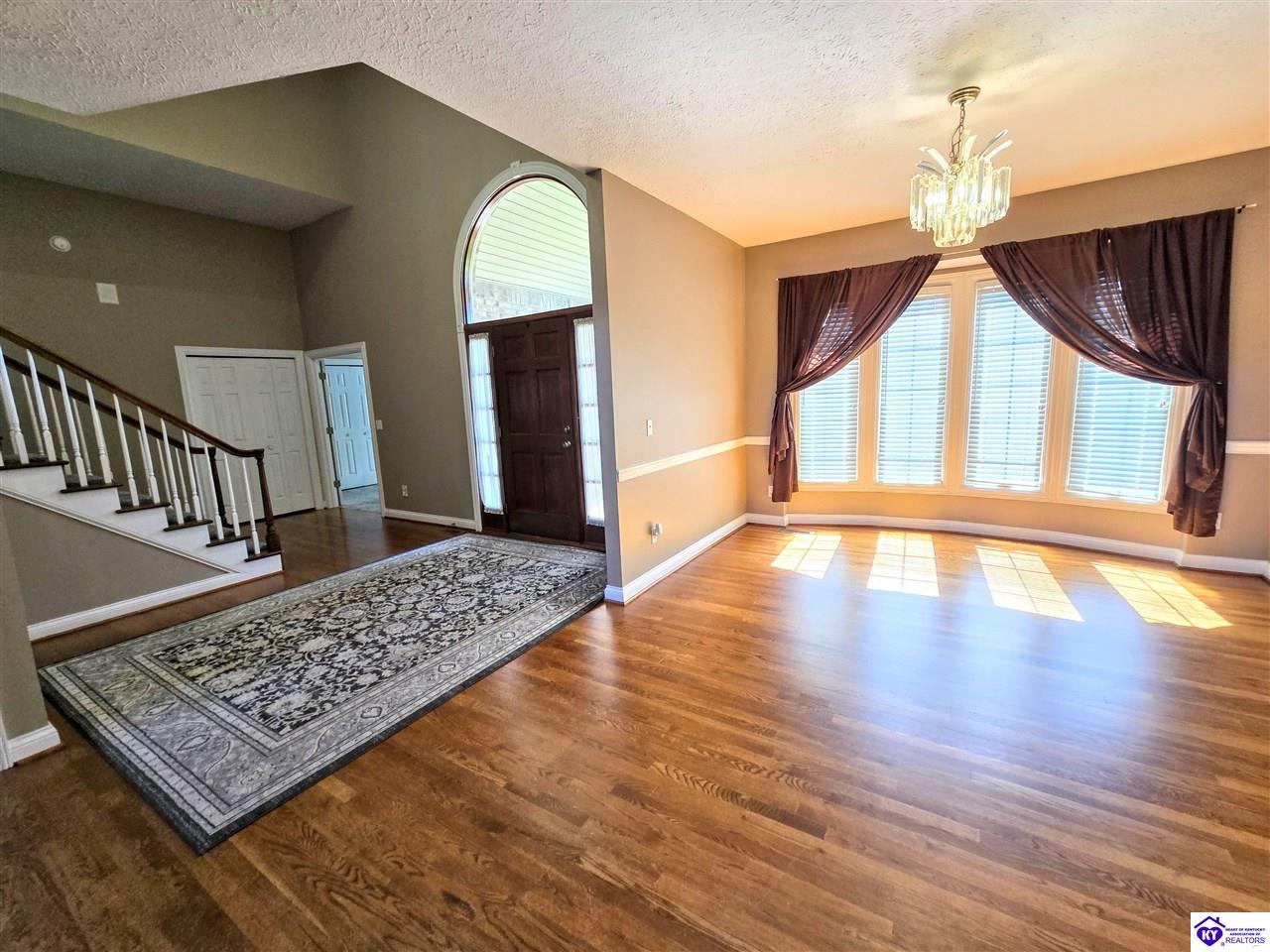 1526 Manchester Drive