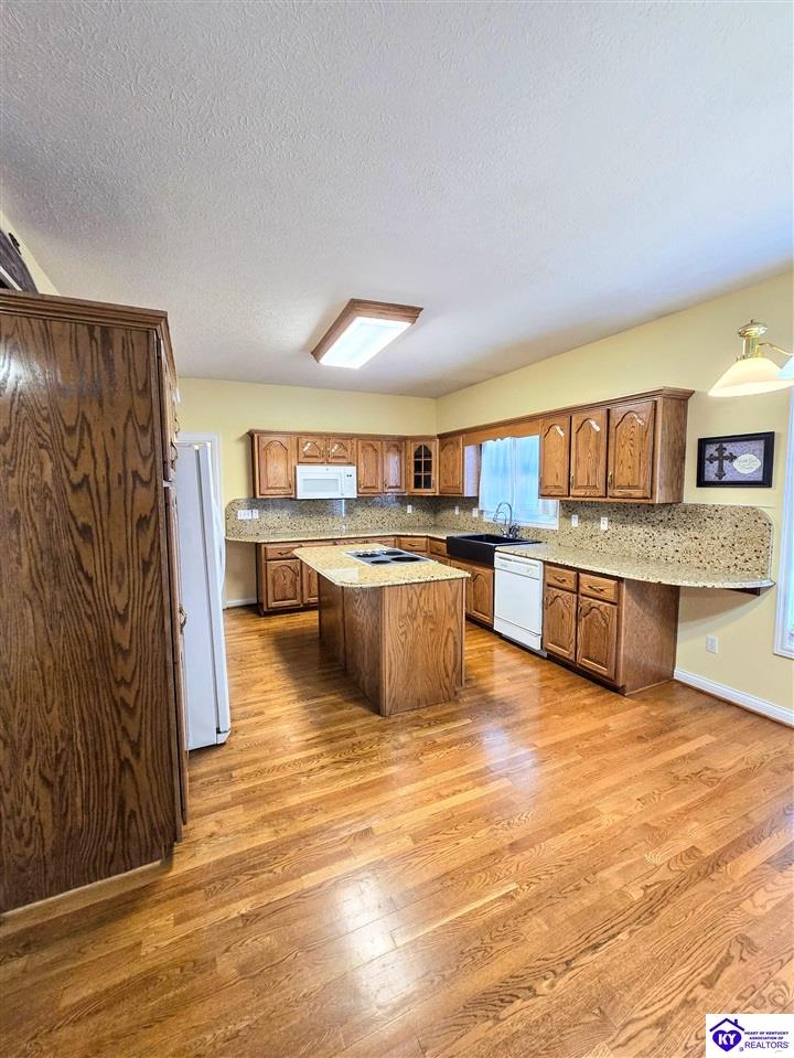 1526 Manchester Drive