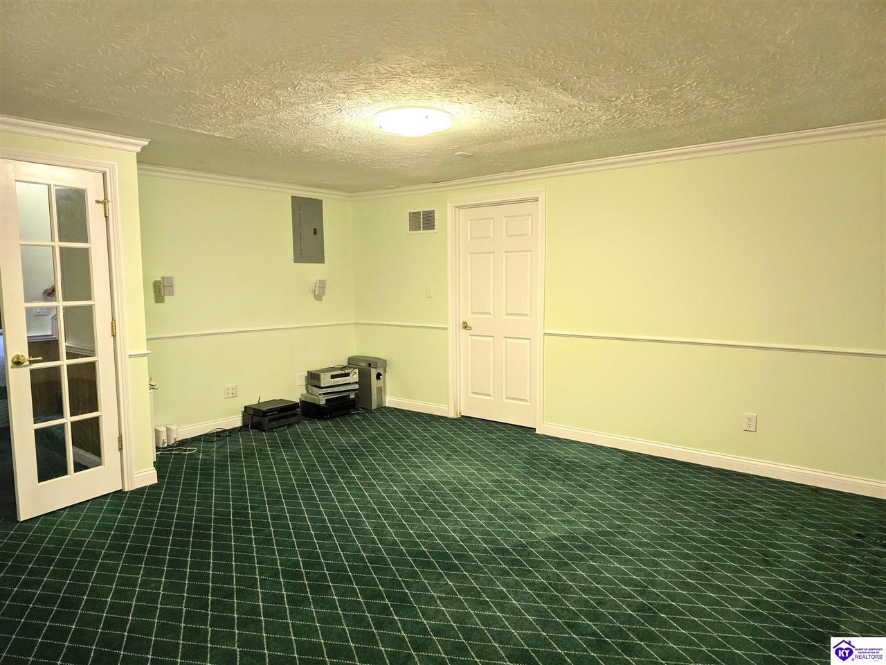 1526 Manchester Drive
