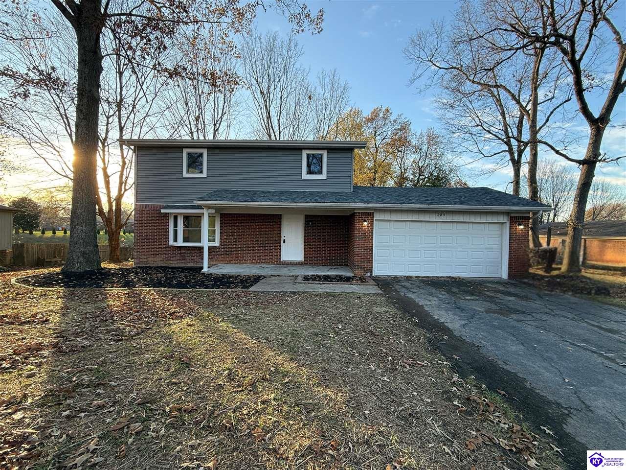 205 Autumn Way