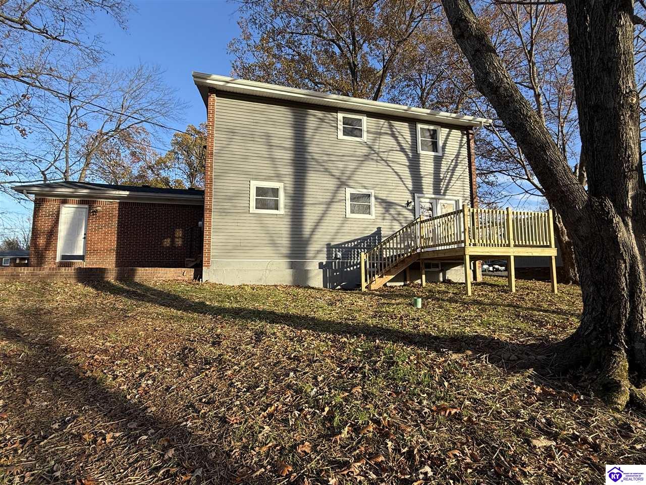205 Autumn Way