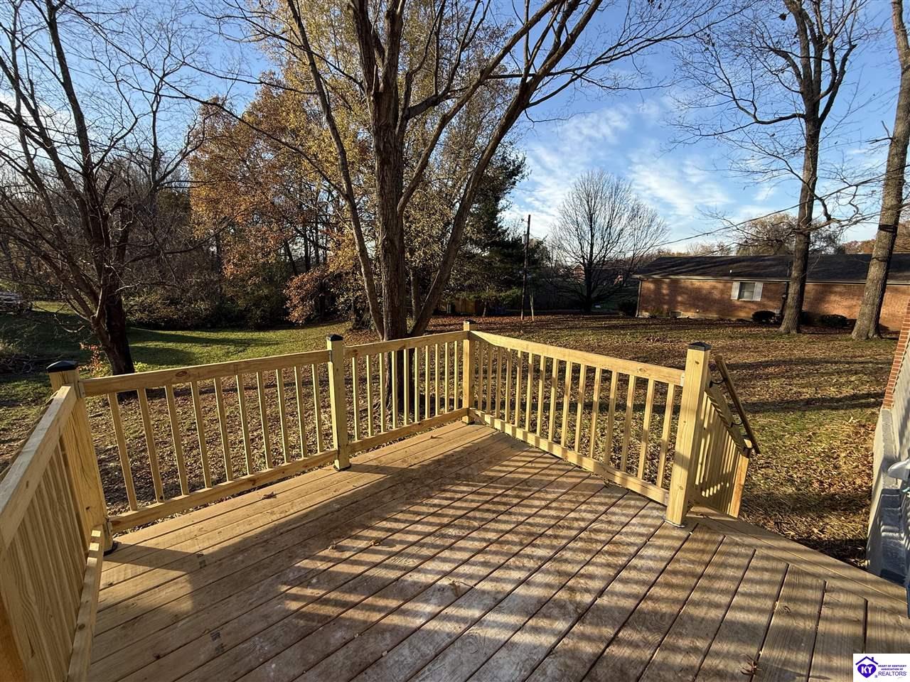 205 Autumn Way