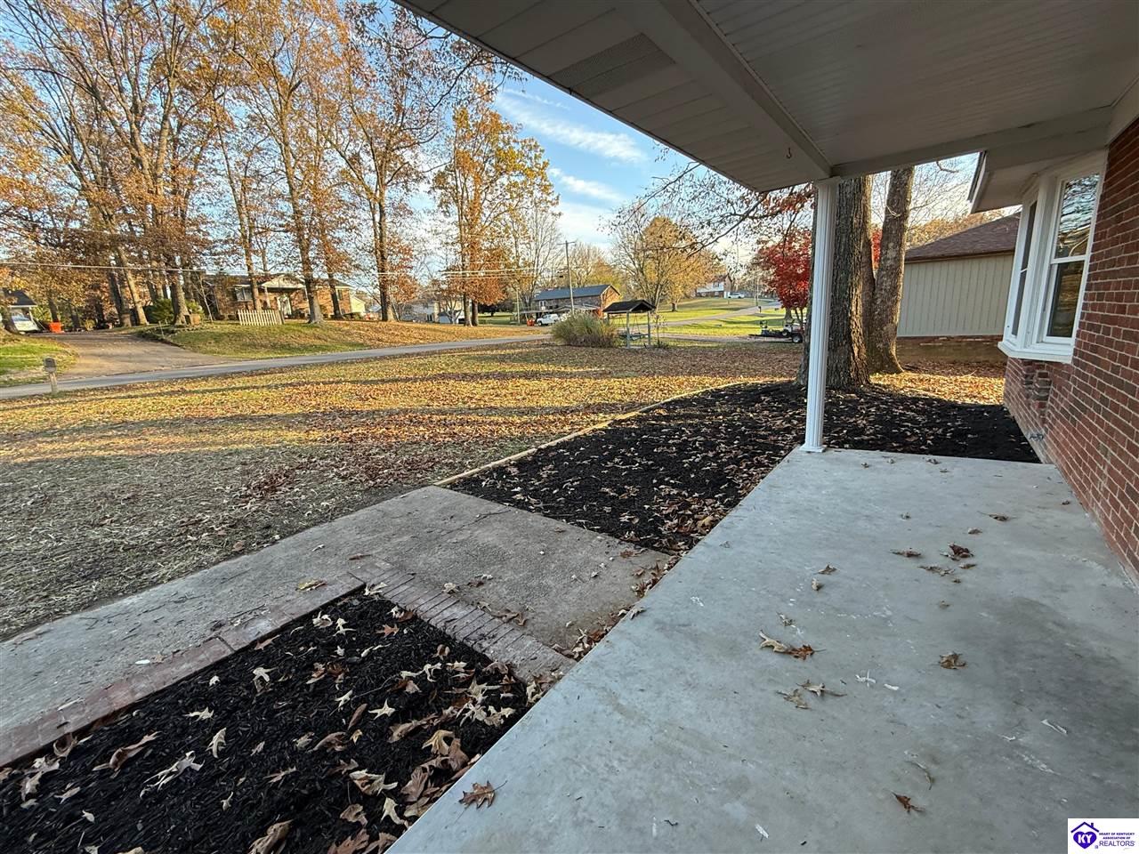 205 Autumn Way