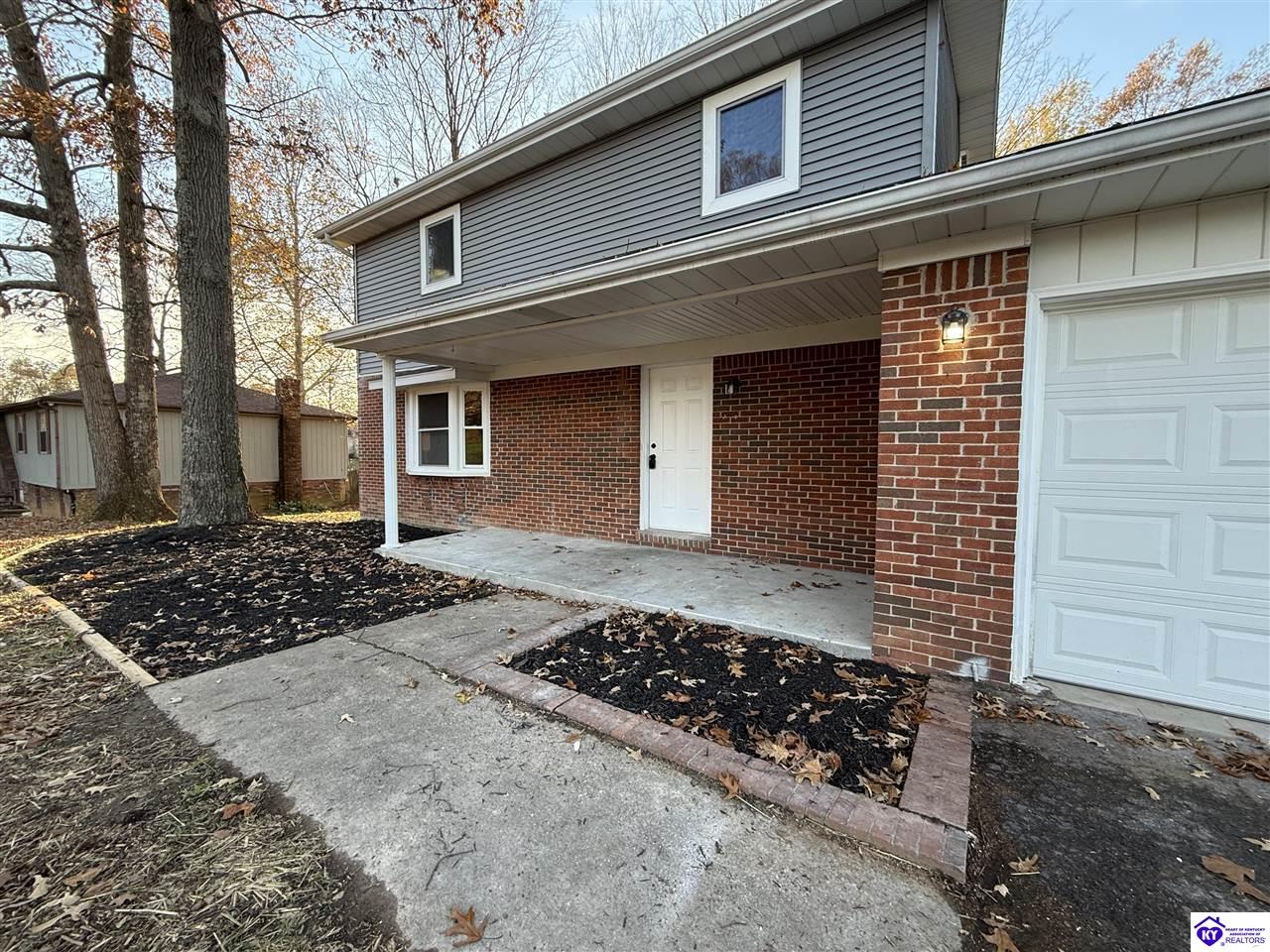 205 Autumn Way