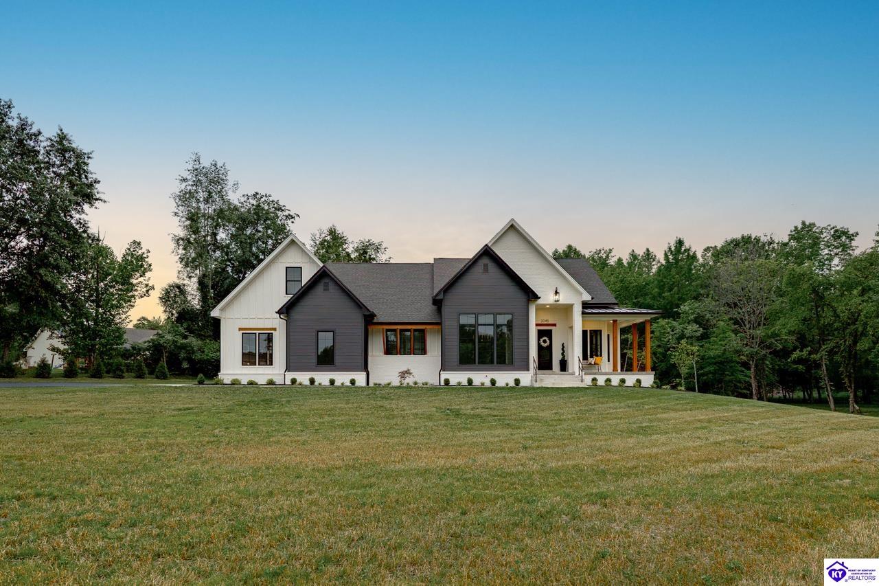 2045 W Rhudes Creek Road