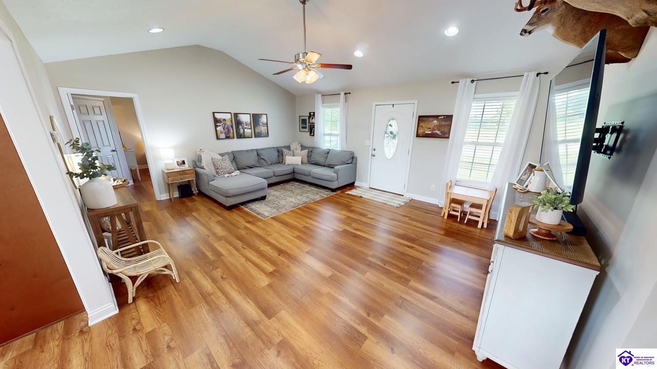 84 Zeus Road