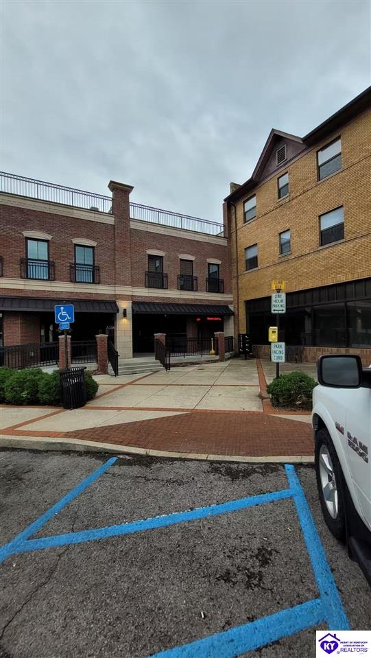 80 2B Public Square