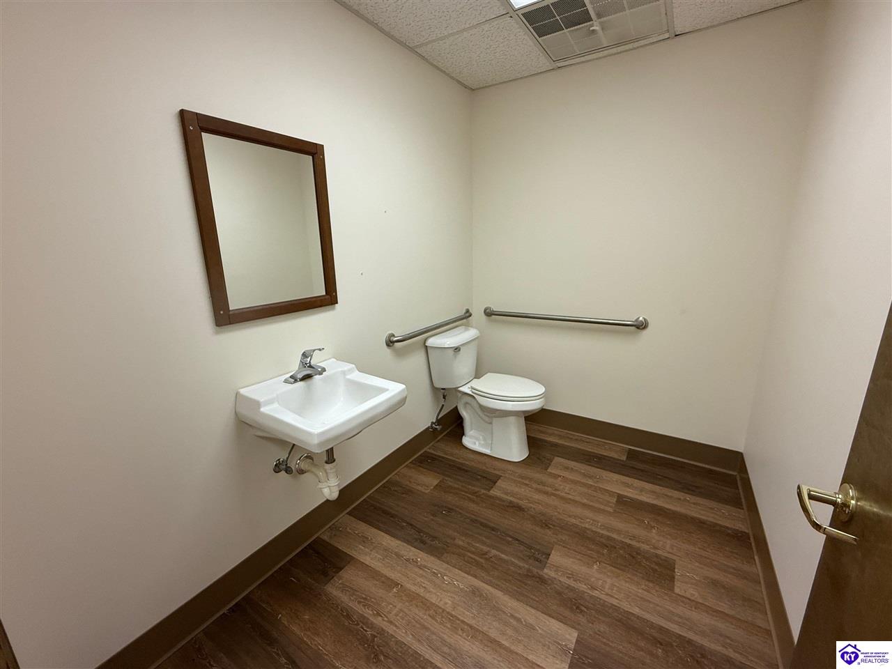 1230-212 Woodland Drive