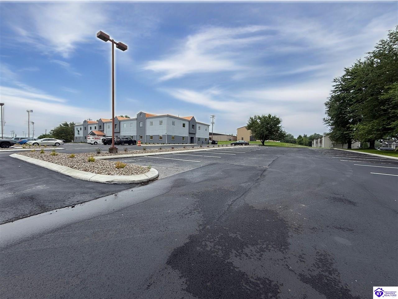 1230-212 Woodland Drive