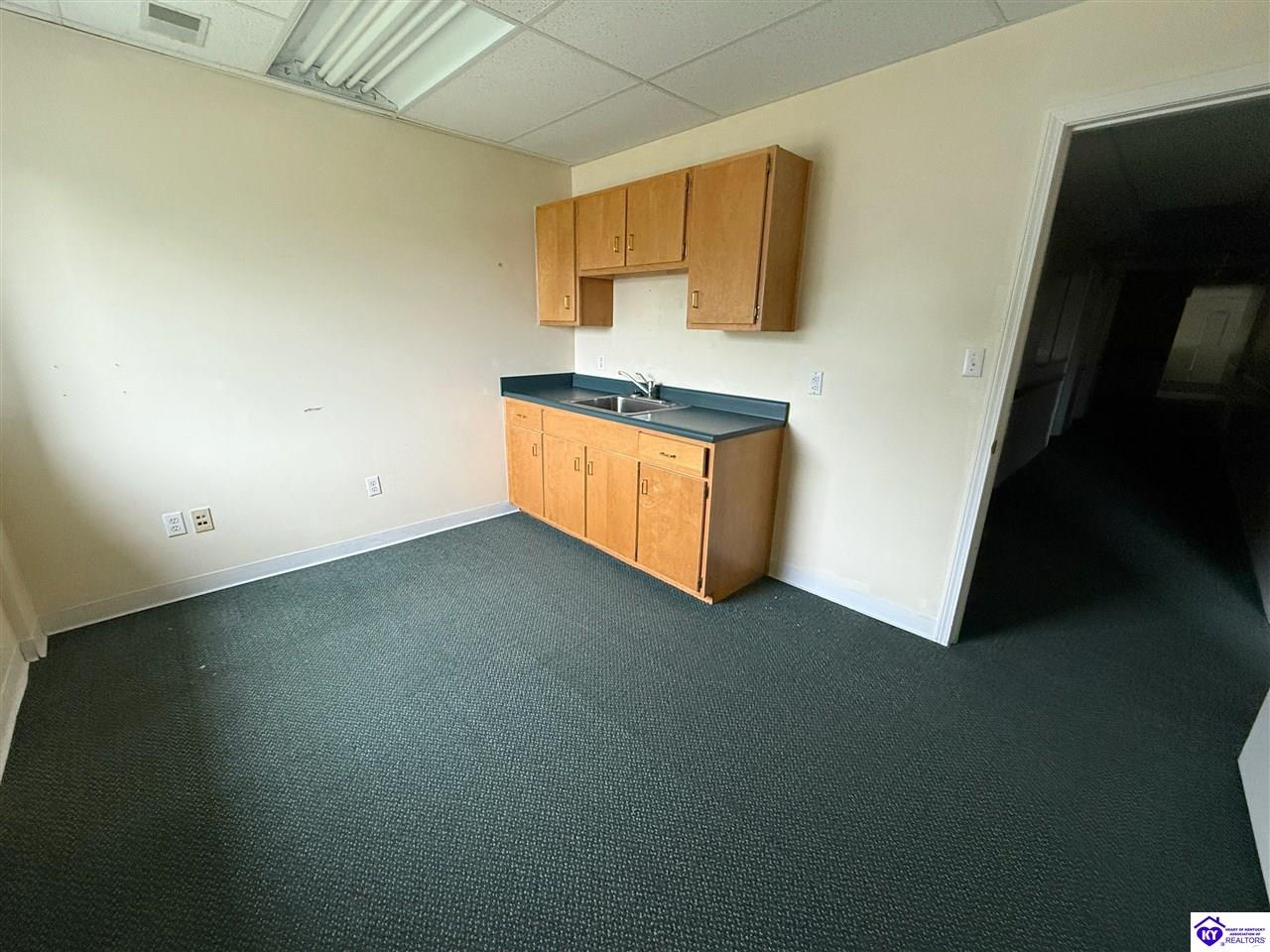 1230-208 Woodland Drive