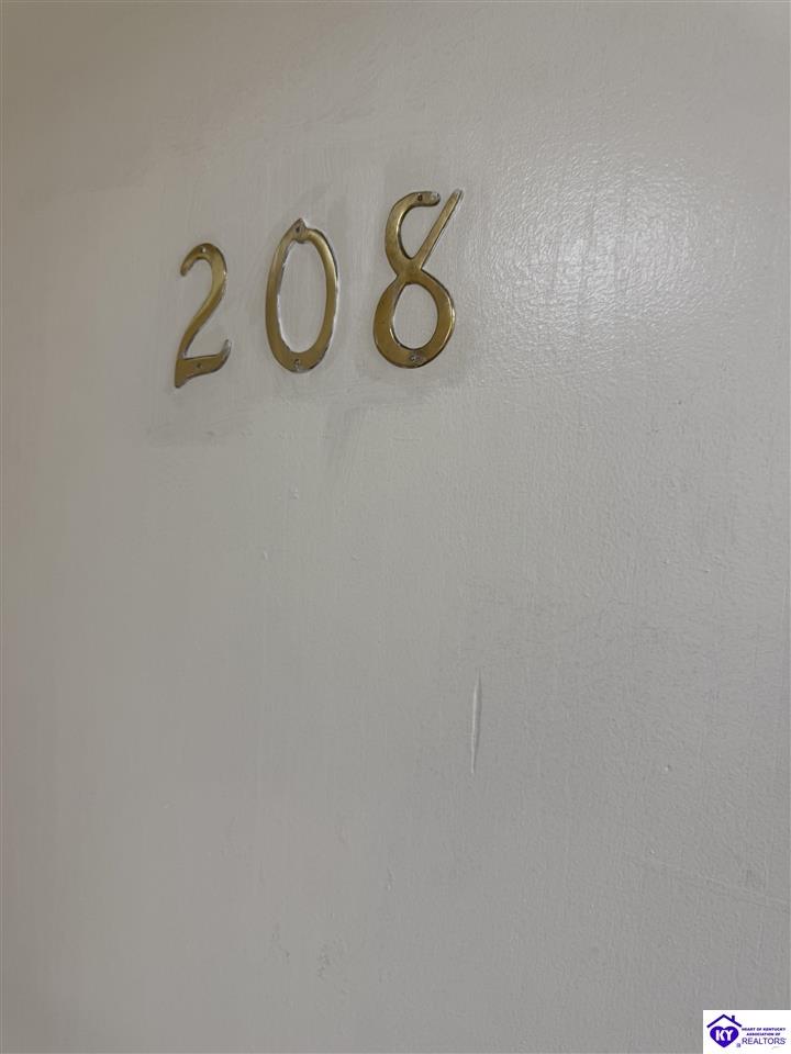 1230-208 Woodland Drive