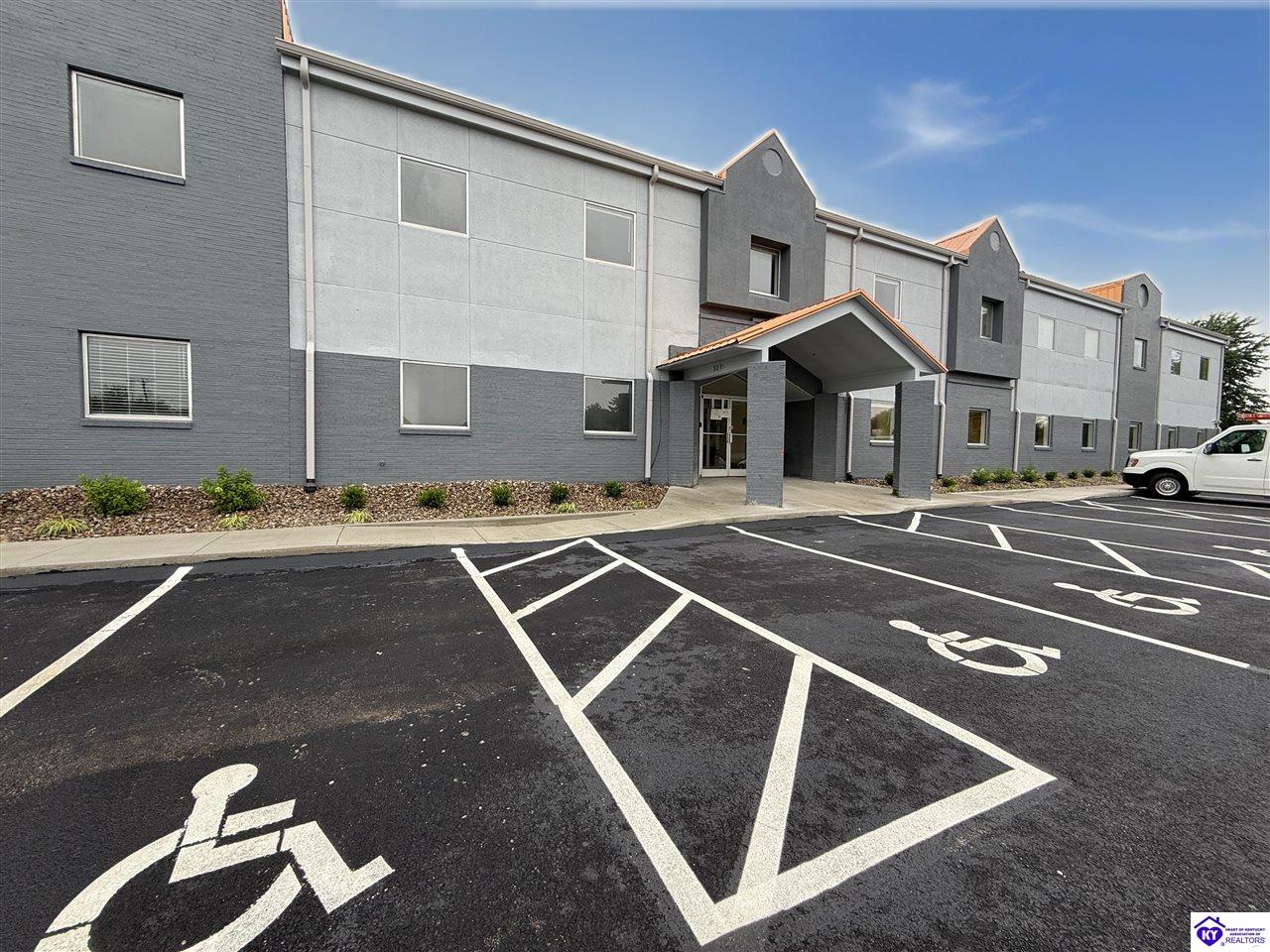 1230-208 Woodland Drive