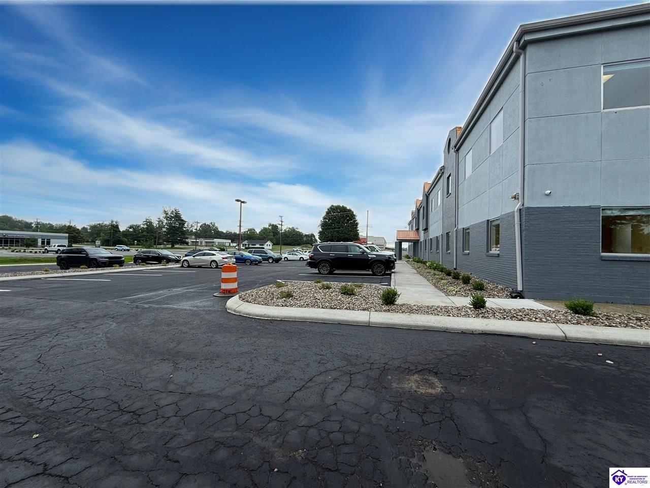 1230-117 Woodland Drive