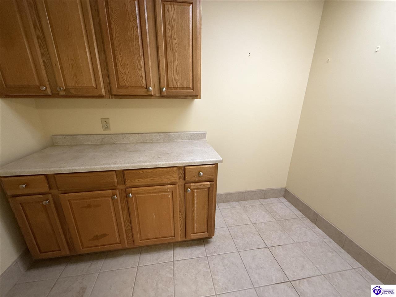 1230-115 Woodland Drive