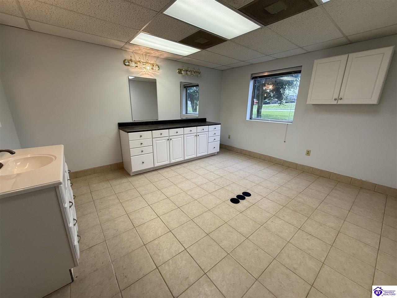 1230-115 Woodland Drive