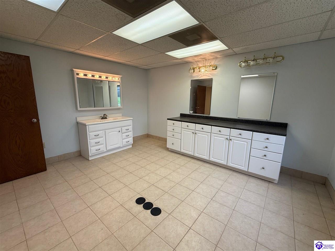 1230-115 Woodland Drive