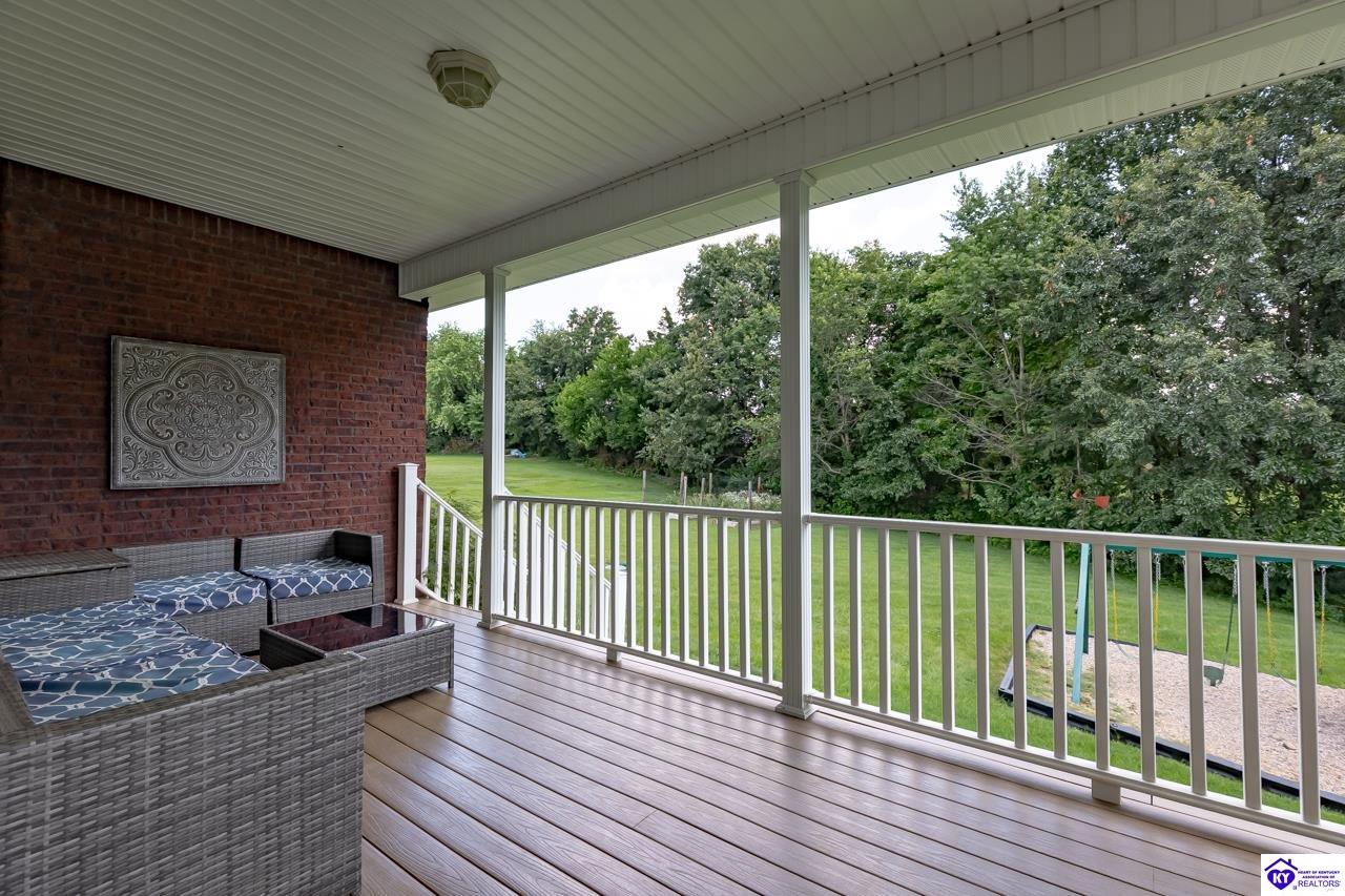 578 Deer Run Way