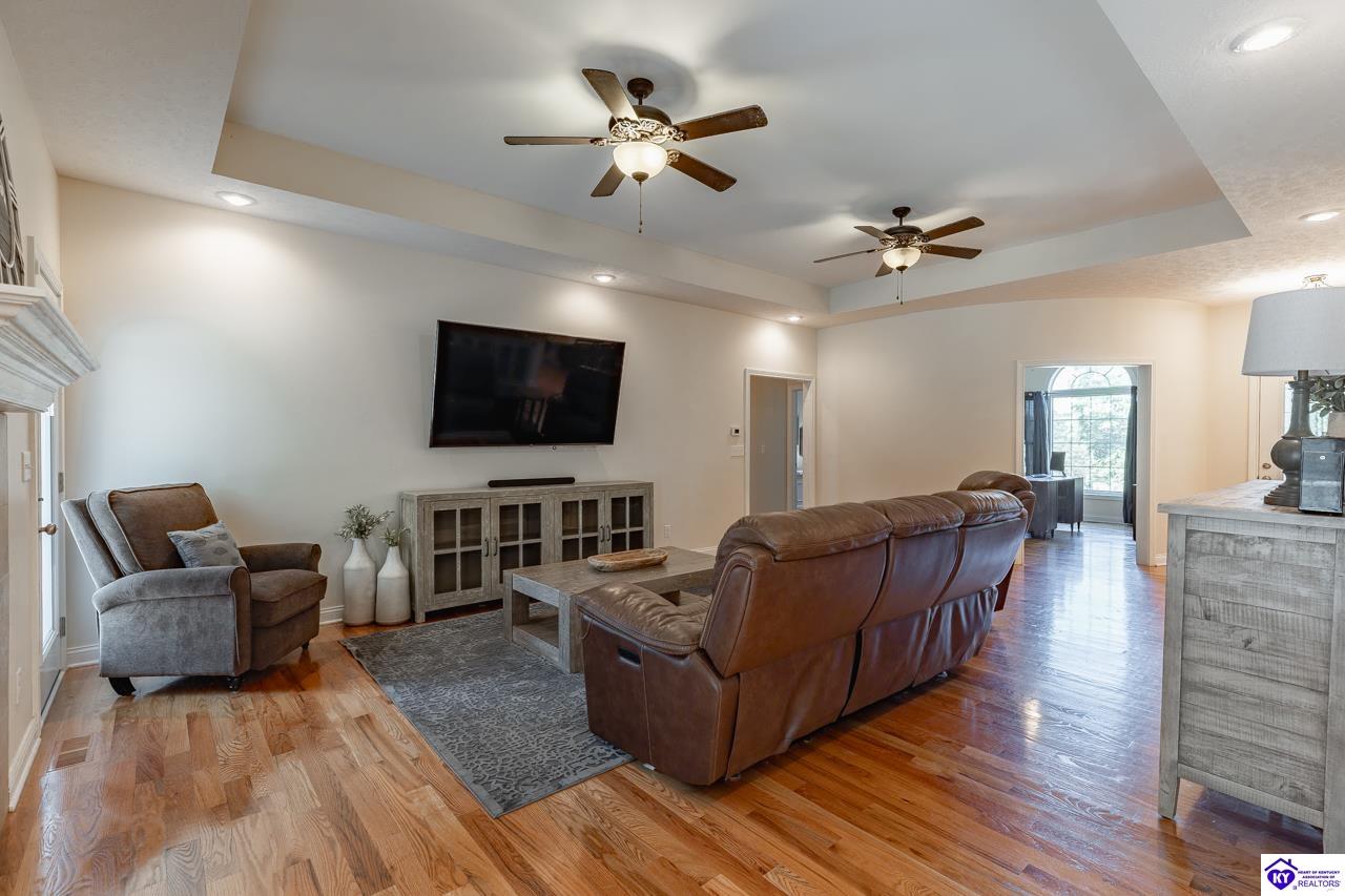 578 Deer Run Way