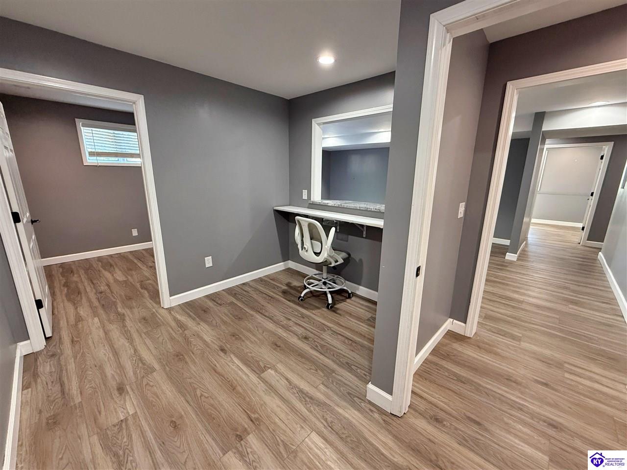 300 W Dixie Avenue