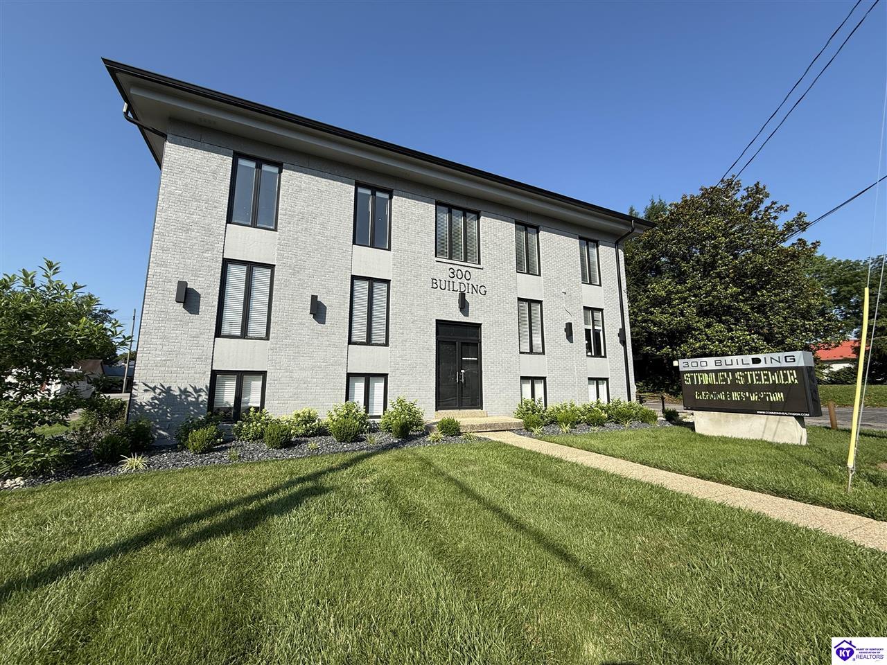 300 W Dixie Avenue