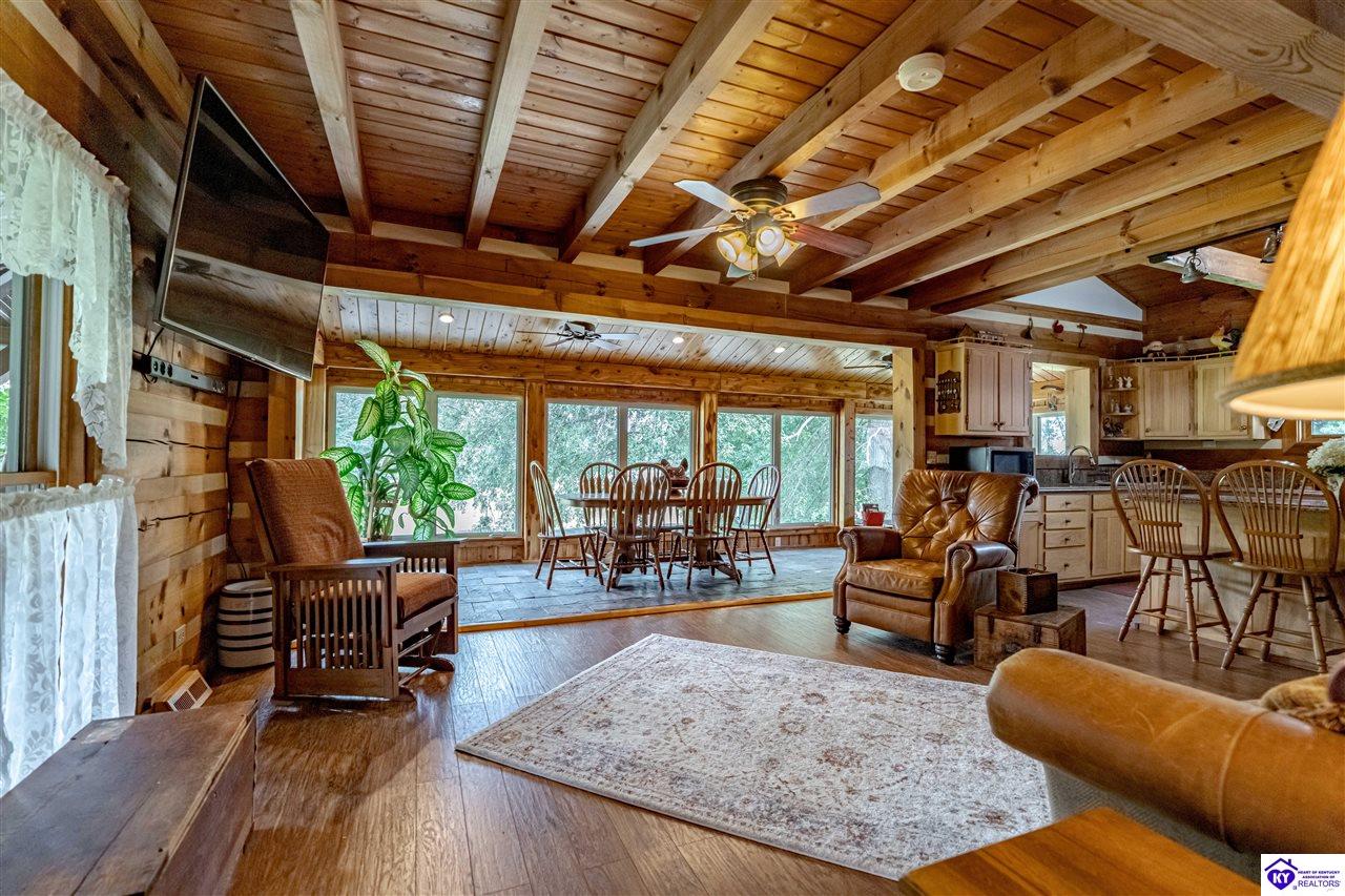 5846 Valley Creek Road